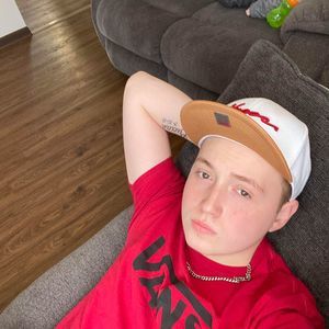 Meet your Posher, Wyatt